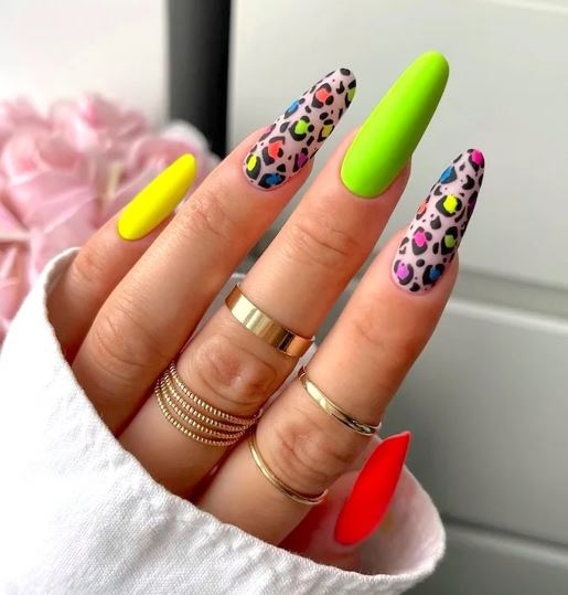 neon nails