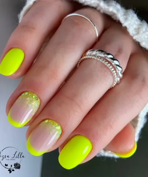 neon yellow nails